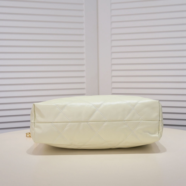 シャネルバッグ内部構造